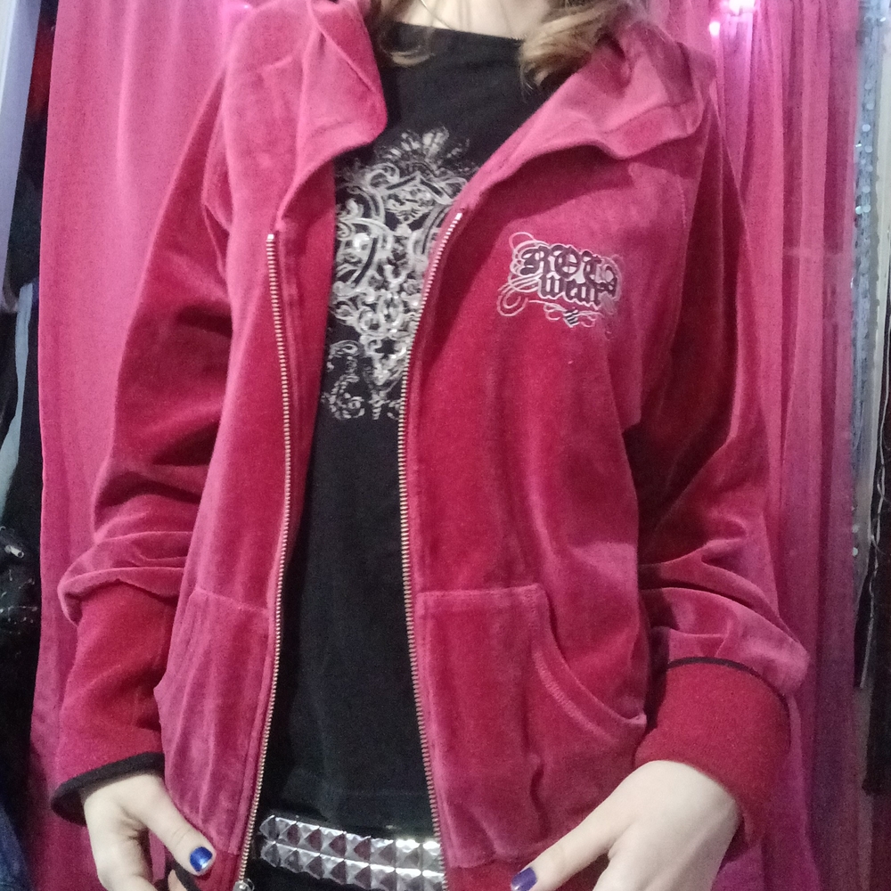 Vibrant Pink Velour Zip-Up Jacket with Sporty Style